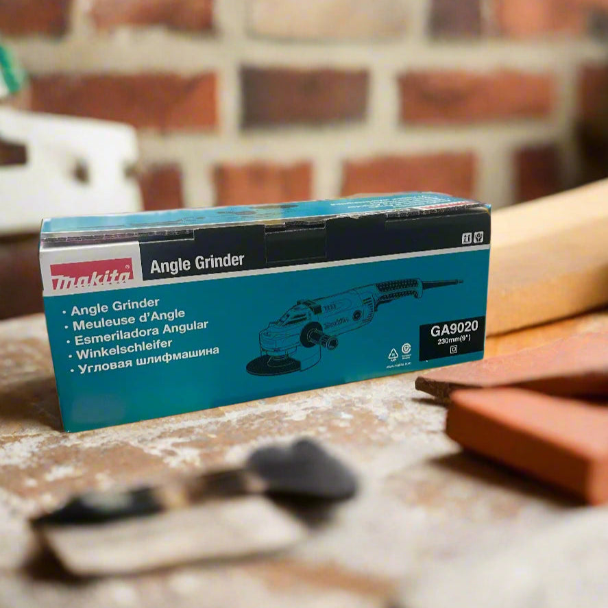 Makita GA9020 Smerigliatrice